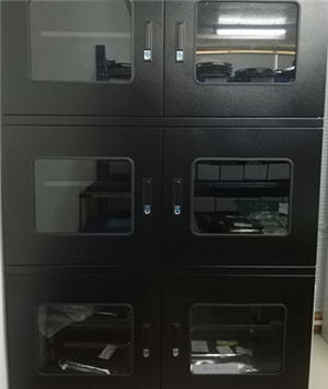 Smart moisture-proof storage cabinet
